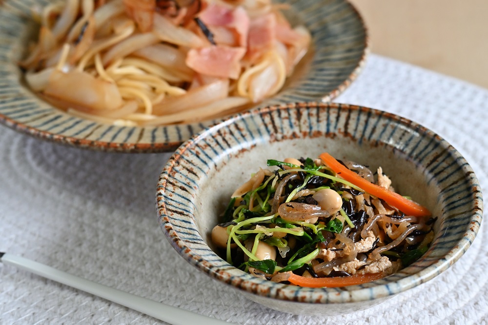豆苗入りひじきの煮物